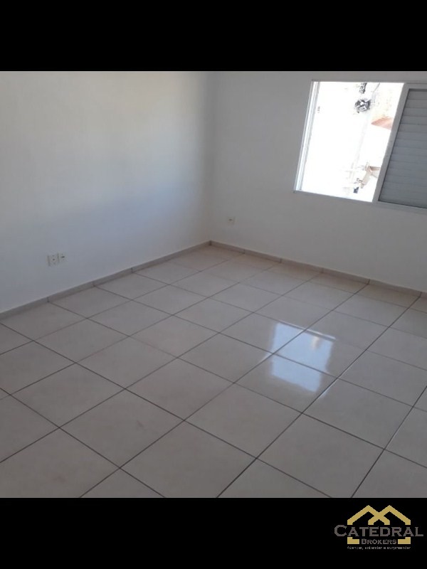 Casa à venda com 4 quartos, 290m² - Foto 6