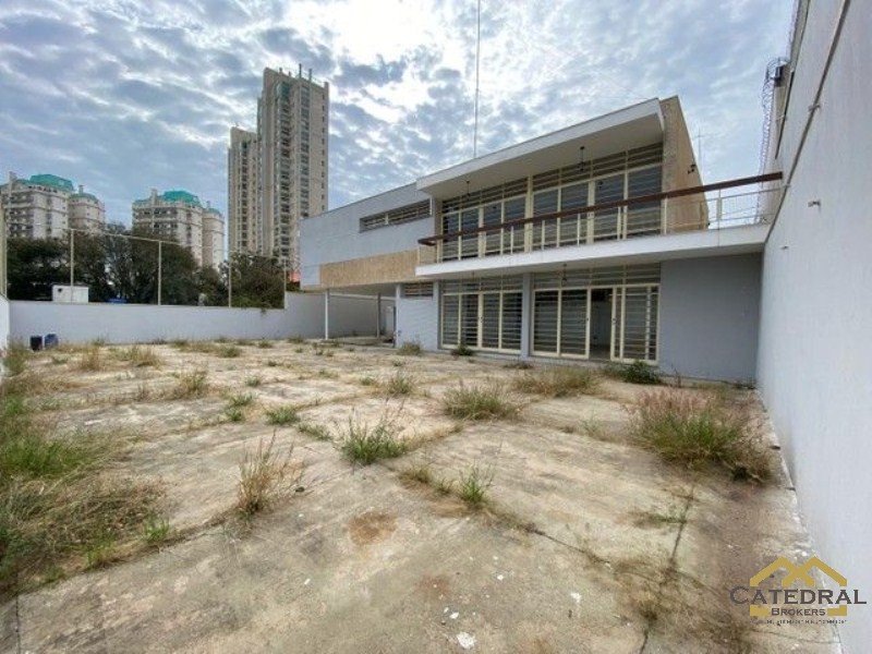 Casa à venda com 3 quartos, 800m² - Foto 14