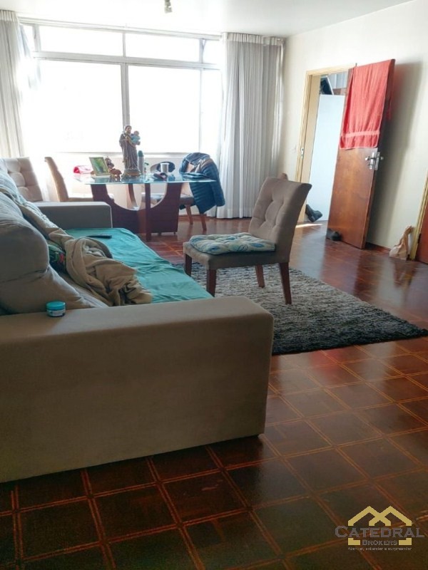 Apartamento à venda com 4 quartos, 200m² - Foto 2