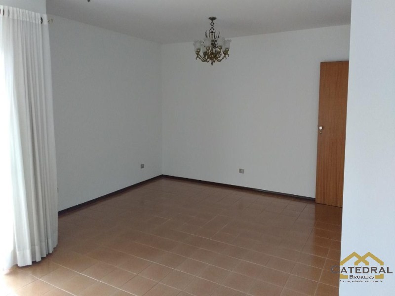 Apartamento à venda com 3 quartos, 184m² - Foto 3