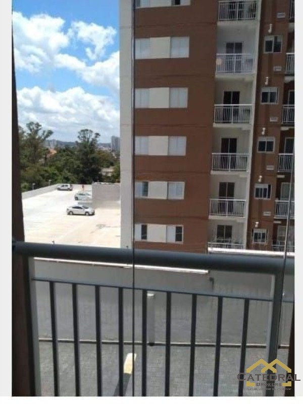 Apartamento à venda com 3 quartos, 61m² - Foto 2