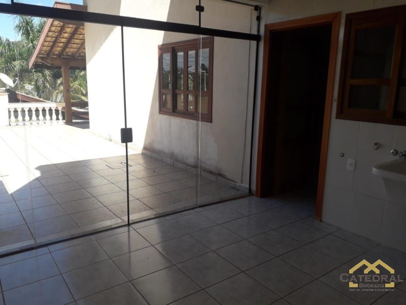 Casa à venda com 3 quartos, 1000m² - Foto 14