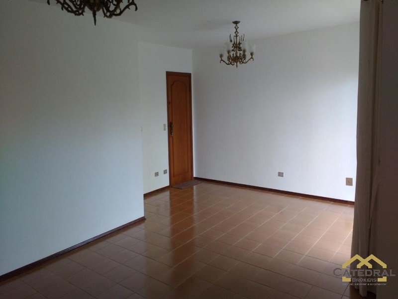 Apartamento à venda com 3 quartos, 184m² - Foto 4