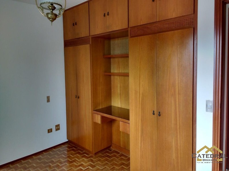 Apartamento à venda com 3 quartos, 184m² - Foto 9