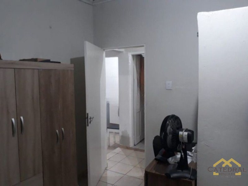 Casa à venda com 2 quartos, 90m² - Foto 11