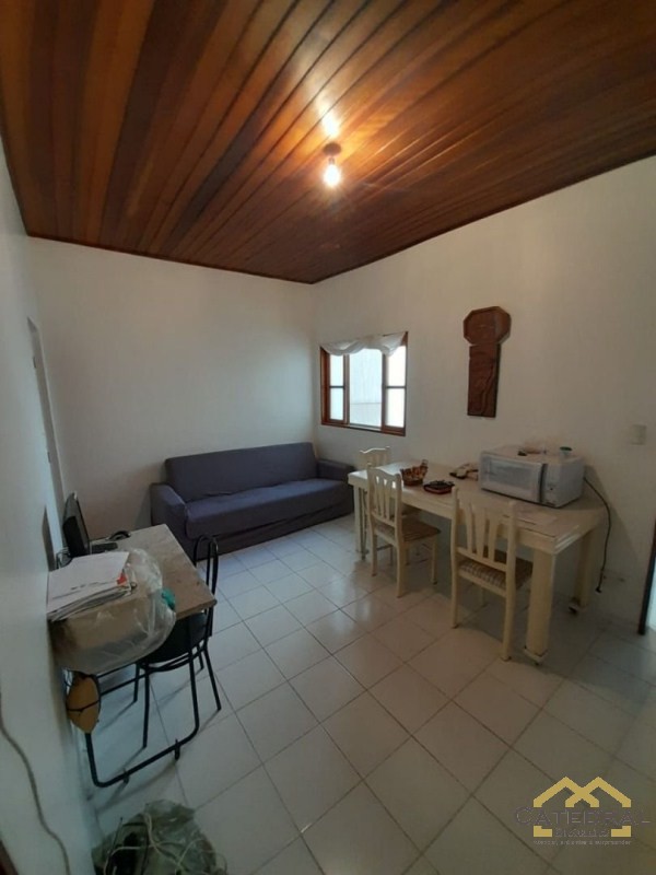 Casa à venda com 1 quarto, 93m² - Foto 1