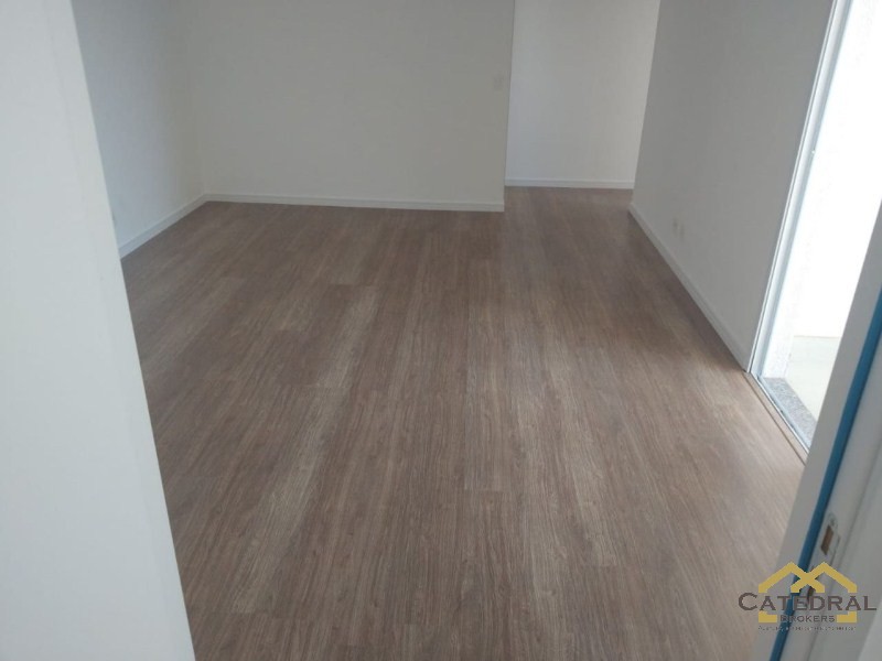 Apartamento à venda com 3 quartos, 83m² - Foto 1