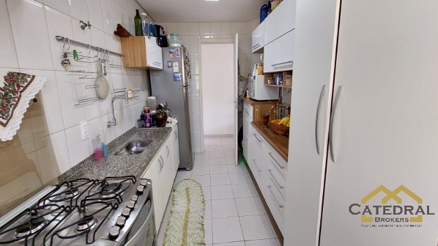 Apartamento à venda com 2 quartos, 66m² - Foto 9