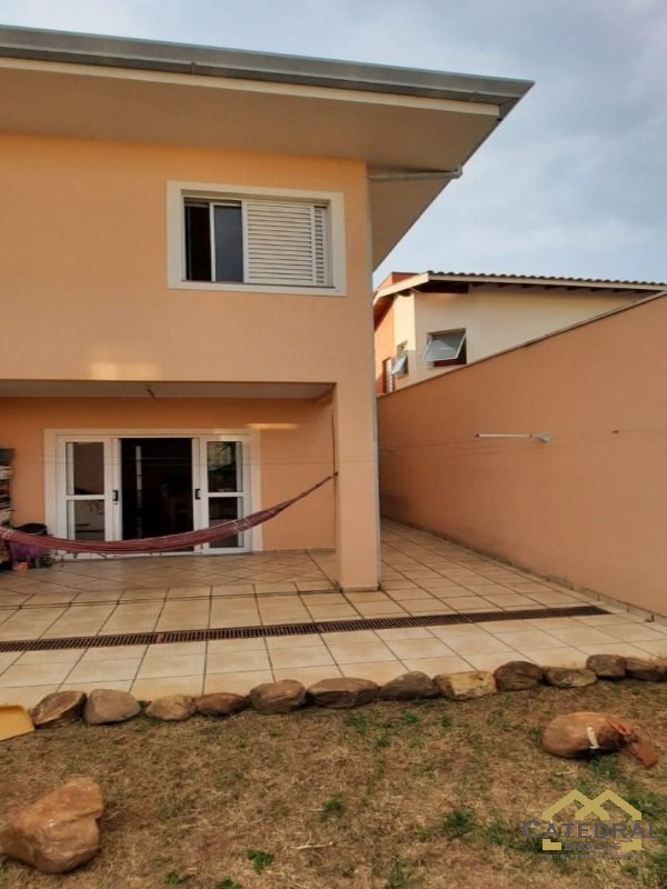 Casa de Condomínio à venda com 3 quartos, 300m² - Foto 8