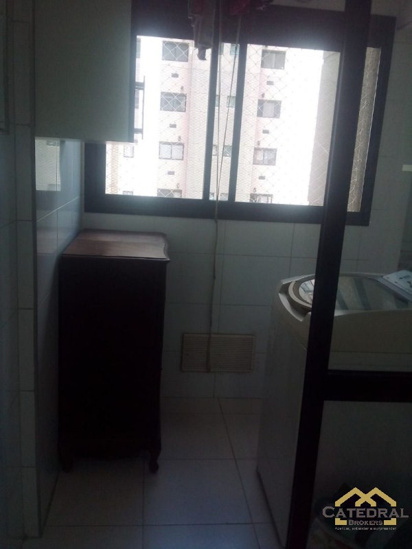 Apartamento à venda com 3 quartos, 77m² - Foto 11