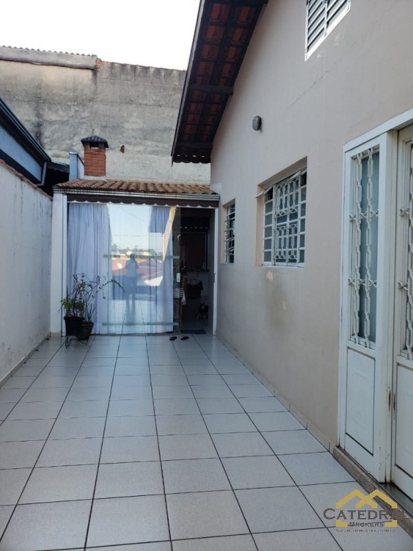 Casa à venda com 3 quartos, 250m² - Foto 8