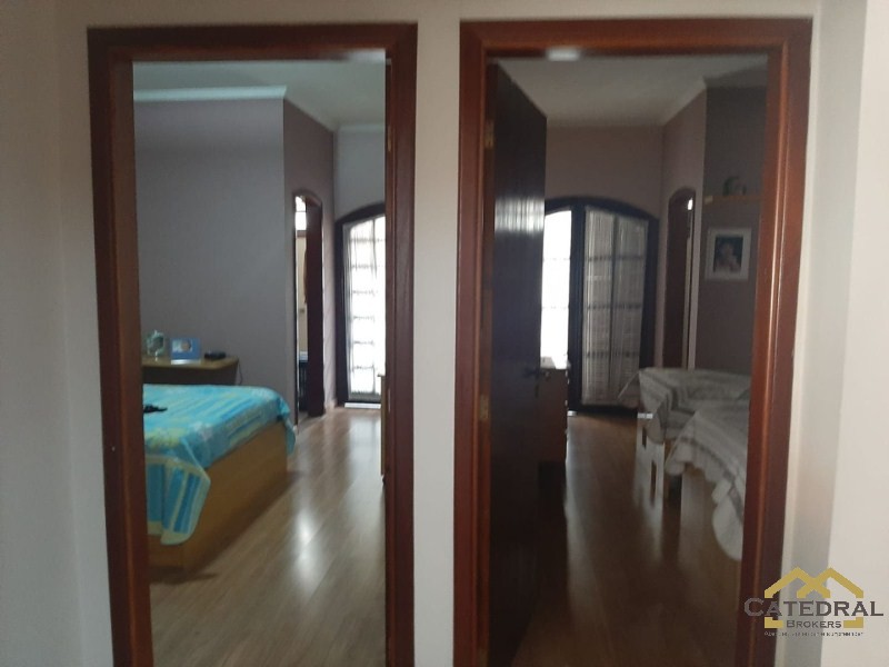 Casa à venda com 2 quartos, 420m² - Foto 10