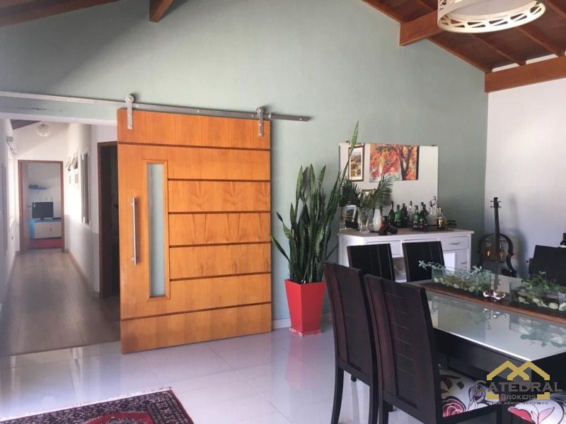 Casa à venda com 4 quartos, 1250m² - Foto 25