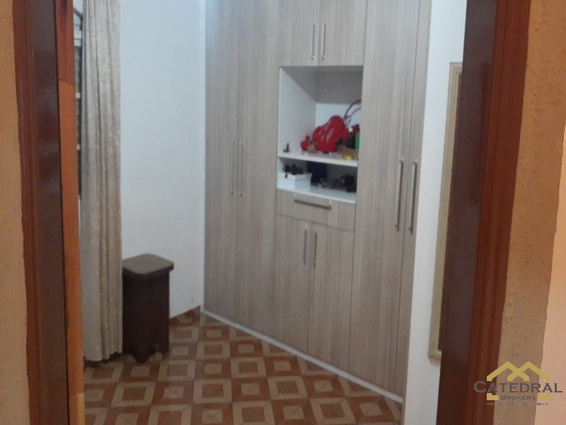 Casa à venda com 2 quartos, 250m² - Foto 13