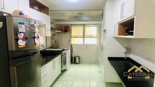 Apartamento à venda com 2 quartos, 66m² - Foto 8