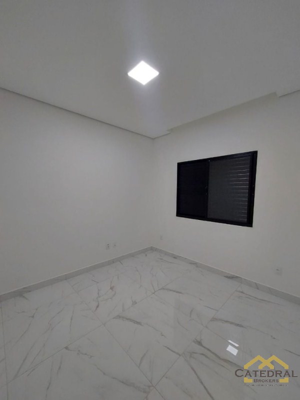 Casa à venda com 3 quartos, 151m² - Foto 15