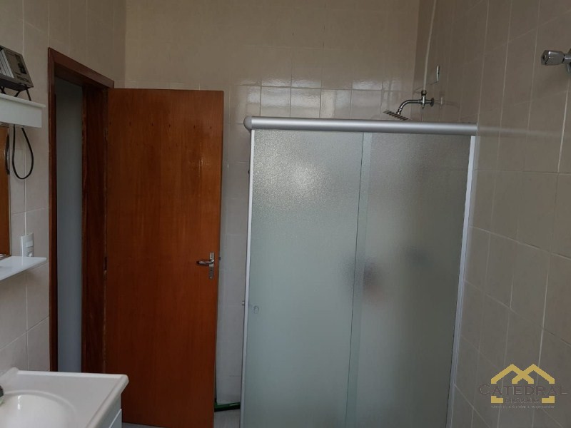 Casa à venda com 3 quartos, 600m² - Foto 8