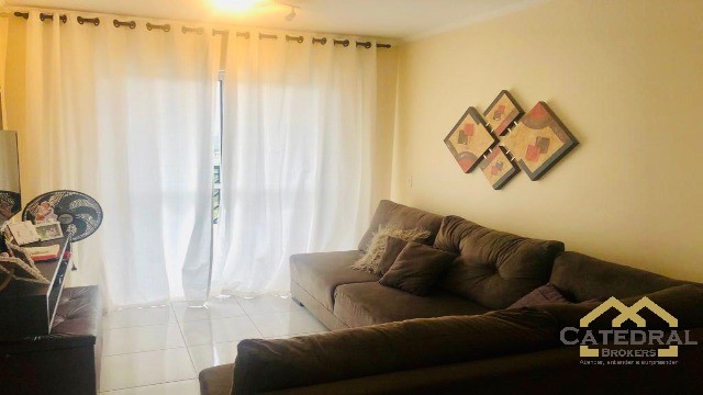 Apartamento à venda com 2 quartos, 66m² - Foto 4