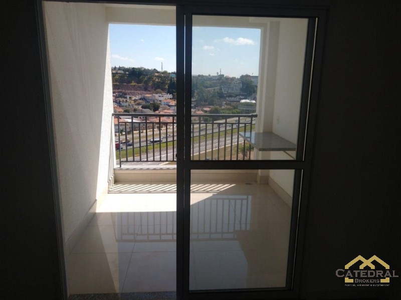 Apartamento à venda com 3 quartos, 83m² - Foto 2