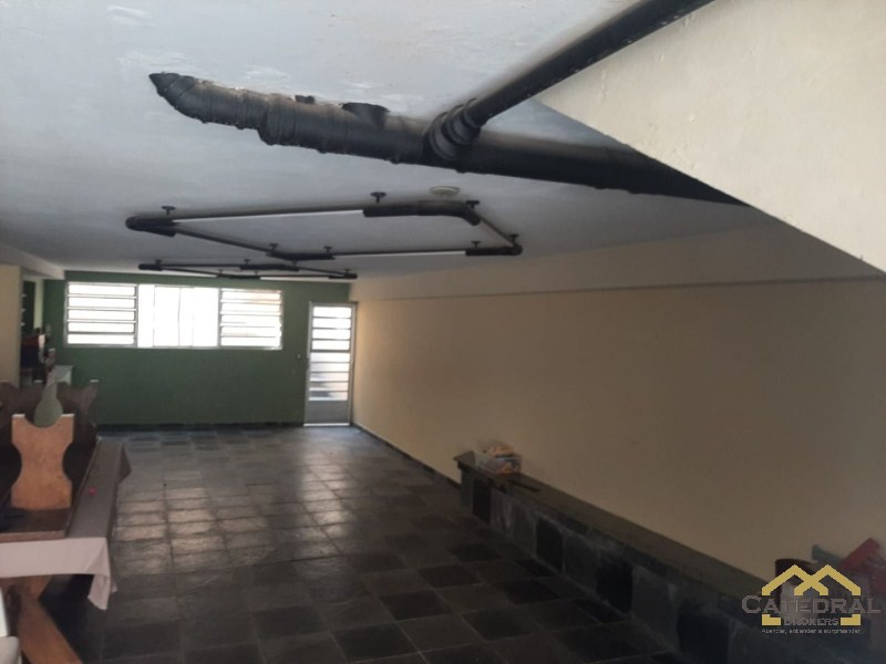 Casa à venda com 2 quartos, 420m² - Foto 17