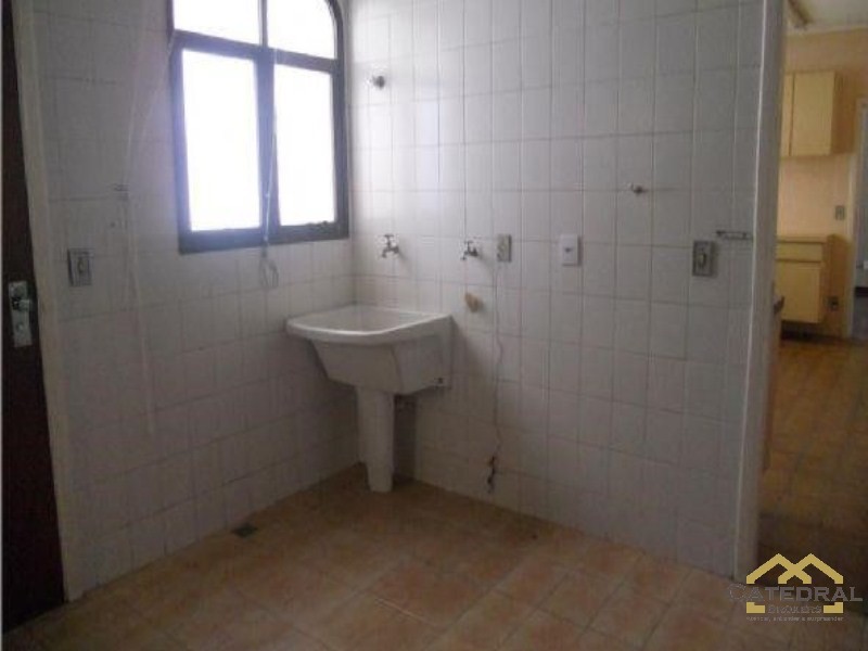 Apartamento à venda com 3 quartos, 220m² - Foto 10