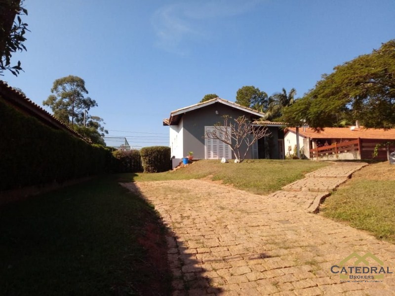 Casa à venda com 3 quartos, 205m² - Foto 8