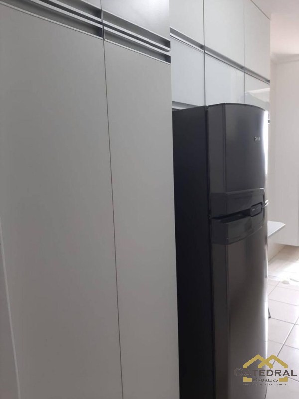 Apartamento à venda com 2 quartos, 75m² - Foto 16