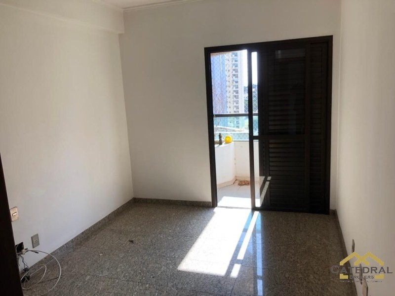 Apartamento à venda com 4 quartos, 358m² - Foto 25