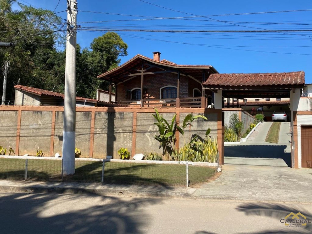 Casa à venda com 4 quartos, 330m² - Foto 4