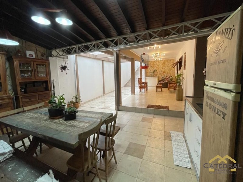 Casa à venda com 3 quartos, 250m² - Foto 21