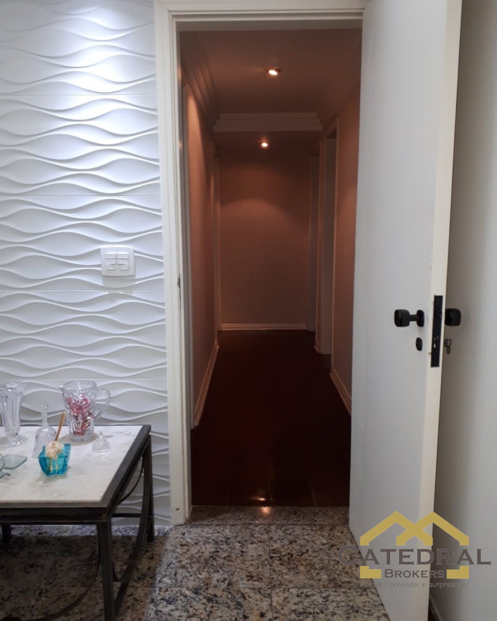 Apartamento à venda com 4 quartos, 198m² - Foto 18