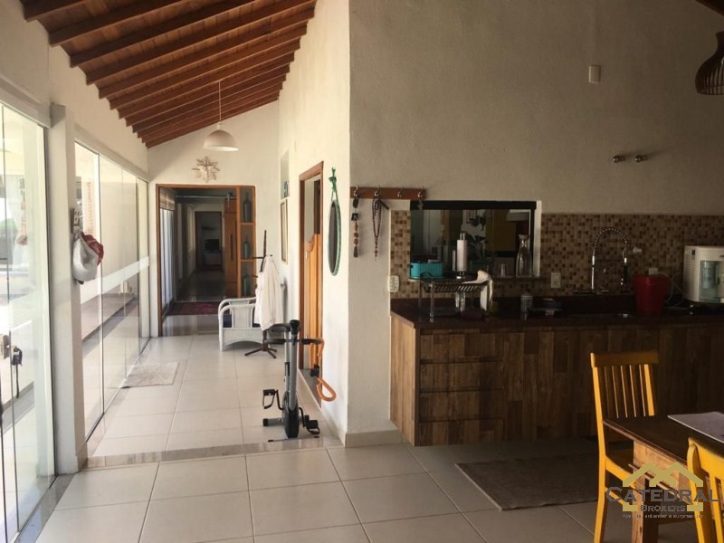 Casa à venda com 4 quartos, 1250m² - Foto 16