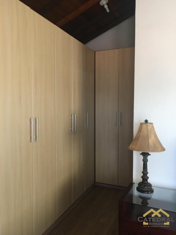 Casa à venda com 4 quartos, 1250m² - Foto 37