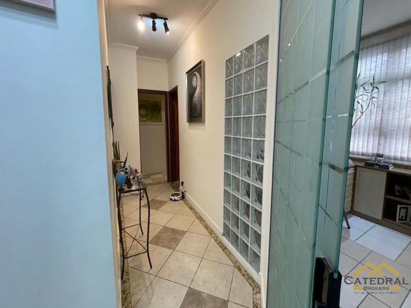 Casa à venda com 3 quartos, 250m² - Foto 8