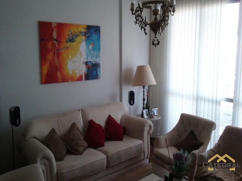 Apartamento à venda com 3 quartos, 135m² - Foto 1