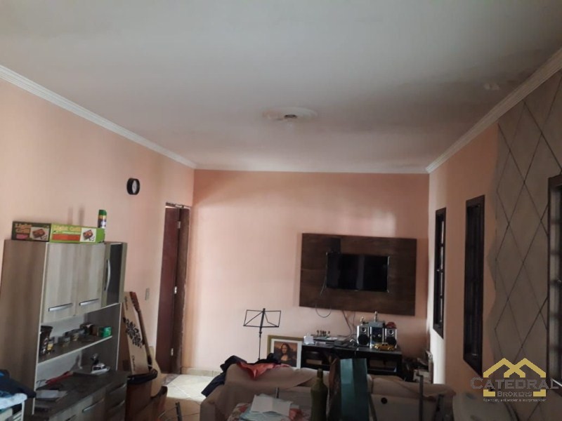 Casa à venda com 2 quartos, 220m² - Foto 15