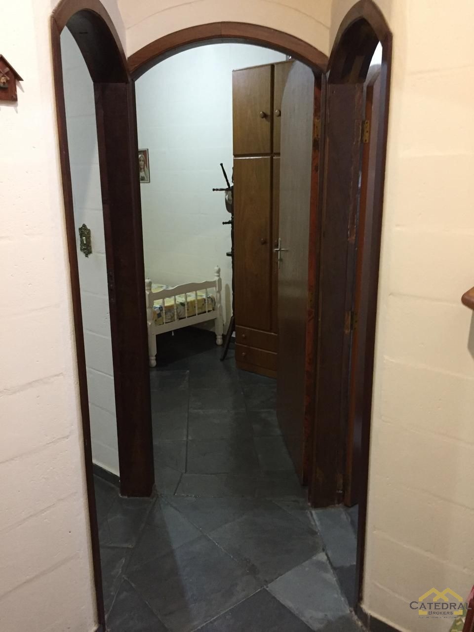 Casa à venda com 4 quartos, 330m² - Foto 24