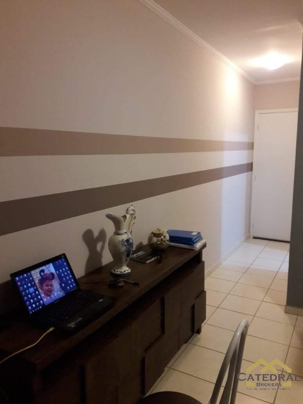 Apartamento à venda com 2 quartos, 75m² - Foto 11