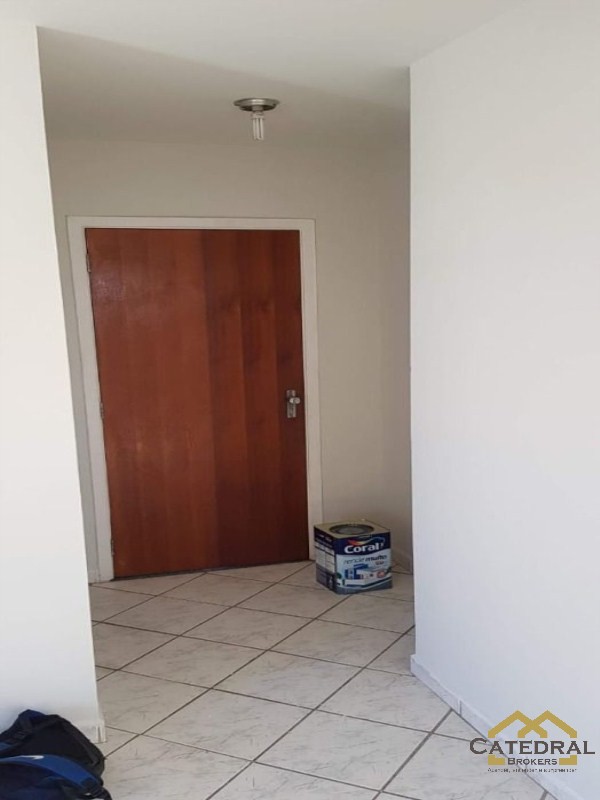 Apartamento à venda com 2 quartos, 61m² - Foto 7