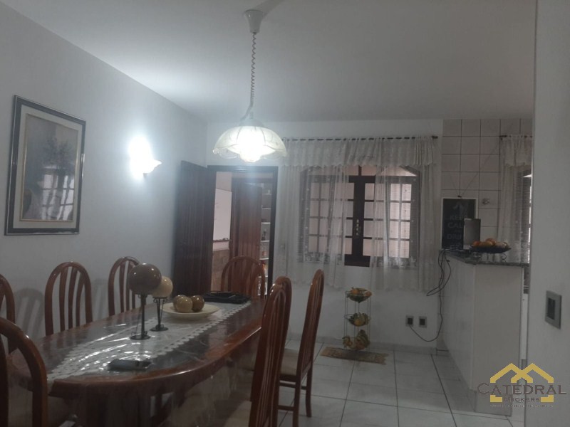 Casa à venda com 3 quartos, 159m² - Foto 8