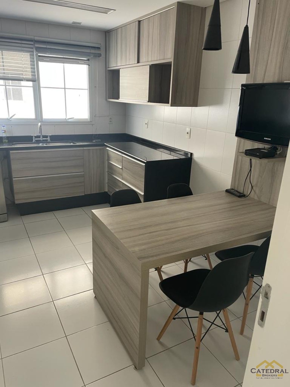 Apartamento à venda com 3 quartos, 157m² - Foto 3