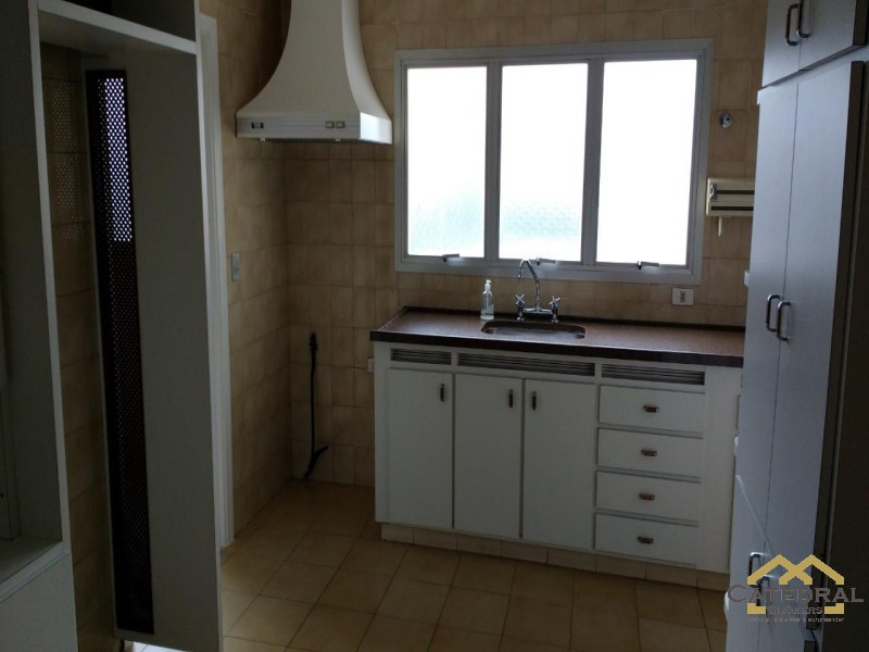 Apartamento à venda com 3 quartos, 184m² - Foto 8