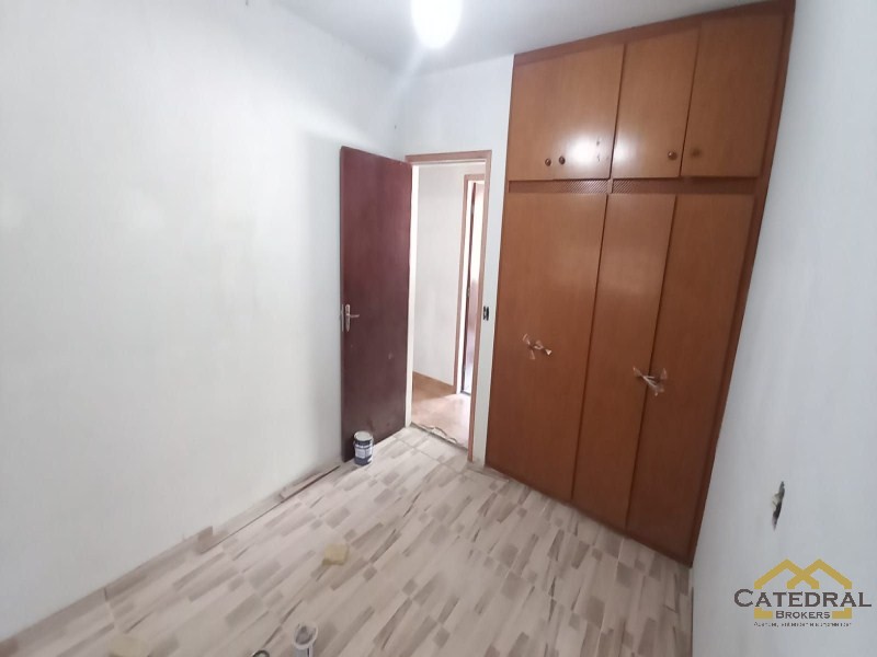 Casa à venda com 2 quartos, 318m² - Foto 16