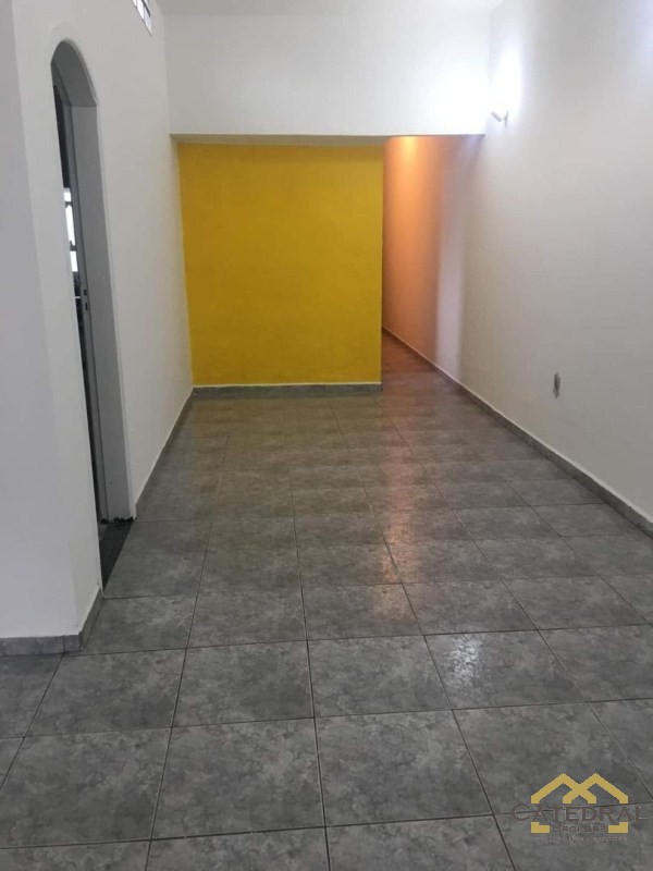 Casa à venda com 2 quartos, 130m² - Foto 9