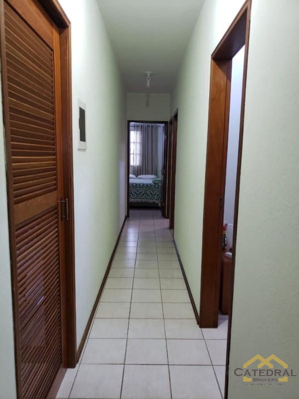 Casa à venda com 3 quartos, 250m² - Foto 5