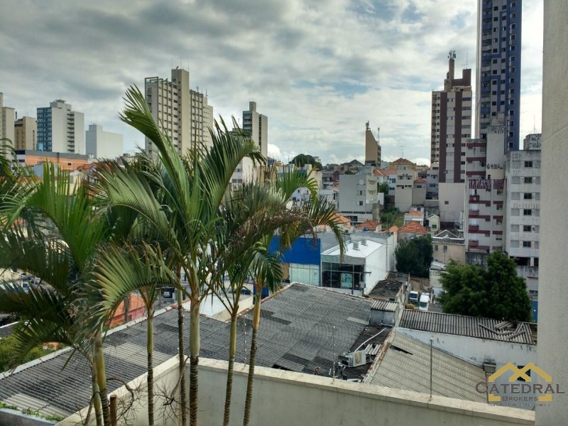 Apartamento à venda com 3 quartos, 184m² - Foto 2