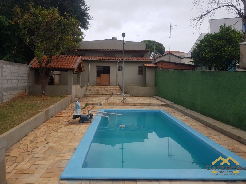 Casa à venda com 3 quartos, 600m² - Foto 20