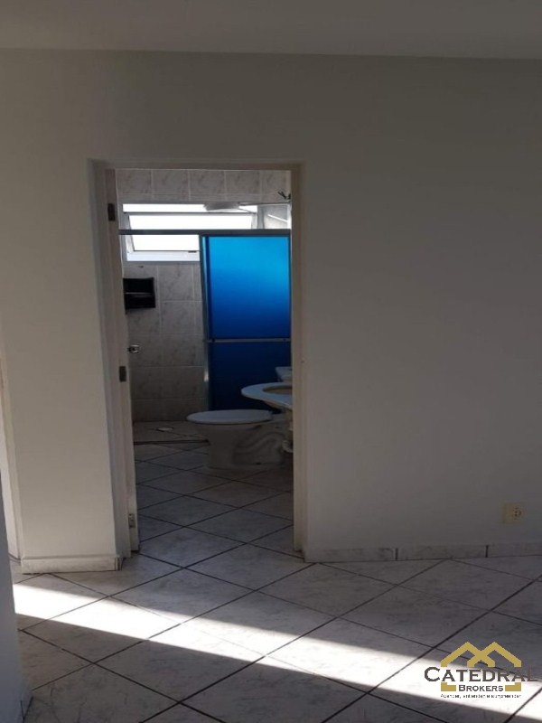 Apartamento à venda com 2 quartos, 61m² - Foto 4