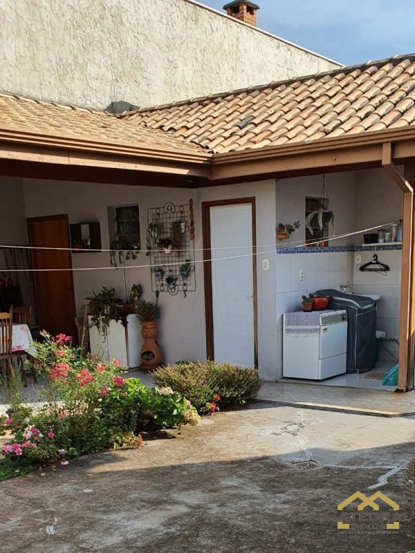 Casa à venda com 2 quartos, 250m² - Foto 19