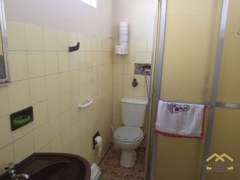 Casa à venda com 1 quarto, 191m² - Foto 8